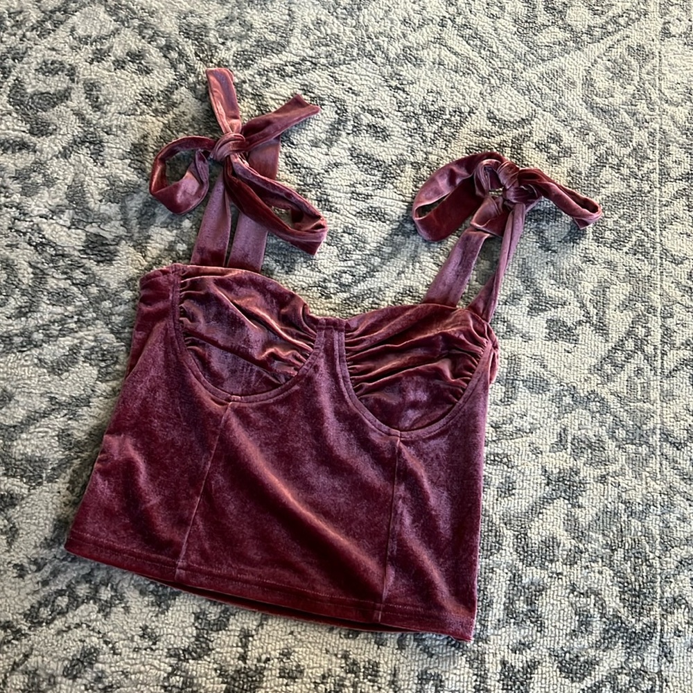 Lulu’s Cropped Top
